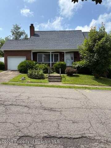 1050 Robert Road, Old Forge, PA 18518
