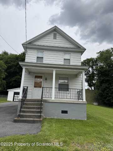 618 Kossuth Street, Throop, PA 18512