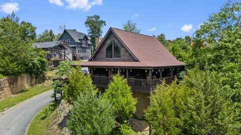 2028 Eagle Feather Drive, Sevierville, TN 37876