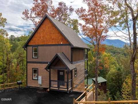 2434 Breezy Road, Sevierville, TN 37876