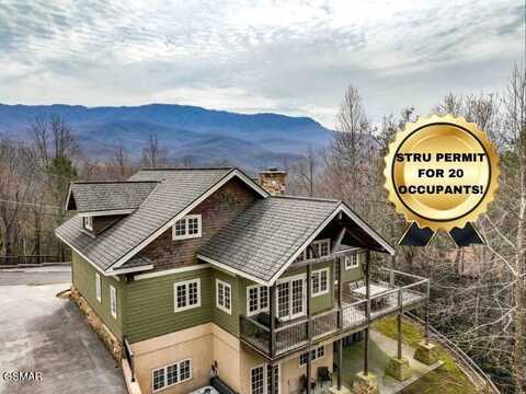 415 Matterhorn Drive, Gatlinburg, TN 37738