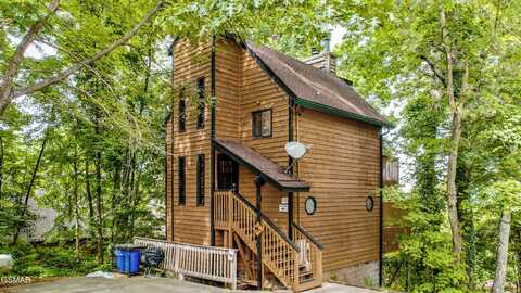 1452 N Arbon Lane, Gatlinburg, TN 37738