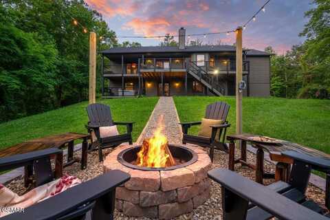 4822 White Pine Way, Sevierville, TN 37876
