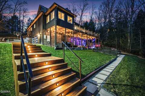 2210 Woodcock Trail, Sevierville, TN 37876