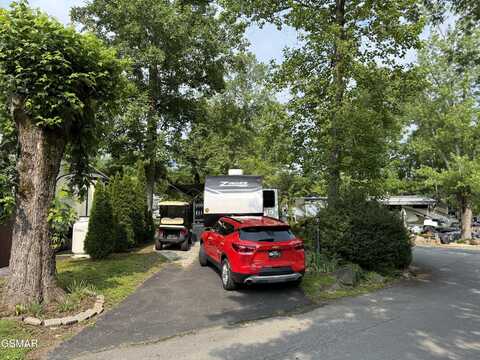 4229 E Parkway #149, Gatlinburg, TN 37738