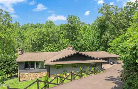 339 Robin Lane, Gatlinburg, TN 37738