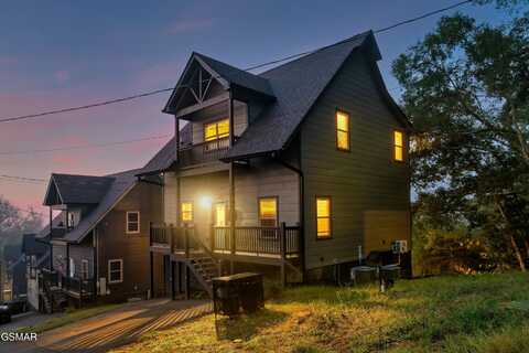 2125 Eagle Feather Drive, Sevierville, TN 37876