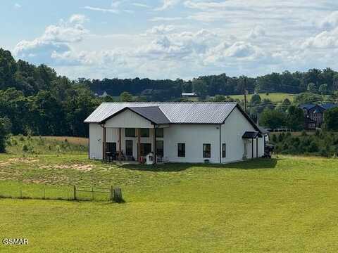 174 County Line Rd Road, Dandridge, TN 37725