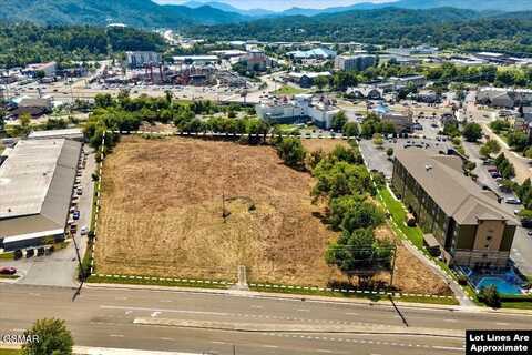 2510 Teaster Lane, Pigeon Forge, TN 37863