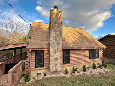2221 Eagle Feather Drive, Sevierville, TN 37876