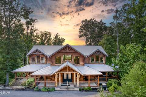 809 Pinecrest Way, Sevierville, TN 37862