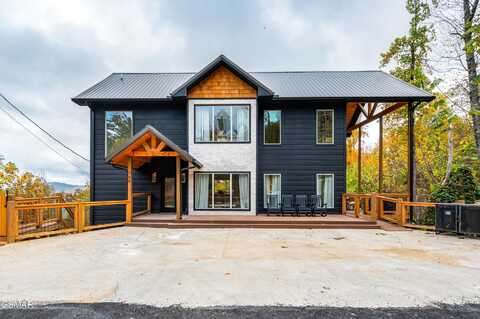 788 Chestnut Drive, Gatlinburg, TN 37738