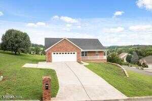 2039 James Road, Sevierville, TN 37876