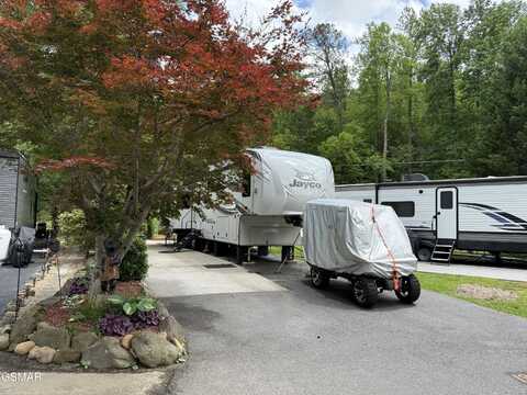 4229 E Parkway #193, Gatlinburg, TN 37738