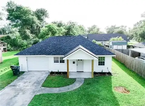 2202 1st Avenue, Lake Charles, LA 70601