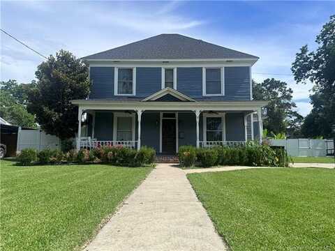 512 2nd Street, Jennings, LA 70546