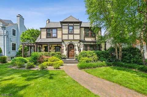 49 Greenwood Drive, Millburn, NJ 07041