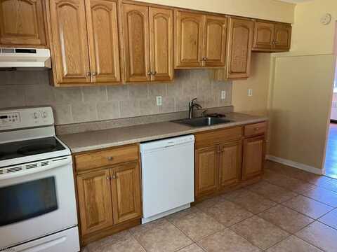 80c Troy Dr, Springfield, NJ 07081