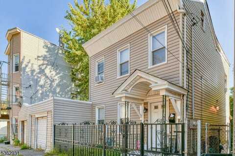 90 N 3Rd St, Paterson, NJ 07522