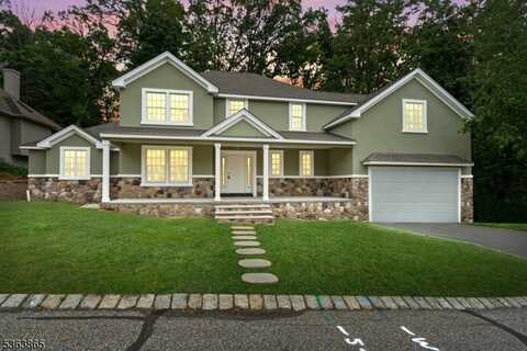 29 Bracken Hill Rd, Hardyston, NJ 07419