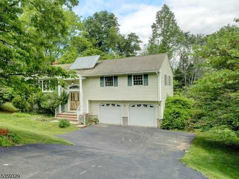 15 Jotham Rd, Montville, NJ 07045