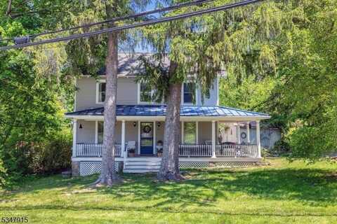 28 Academy St, Califon, NJ 07830