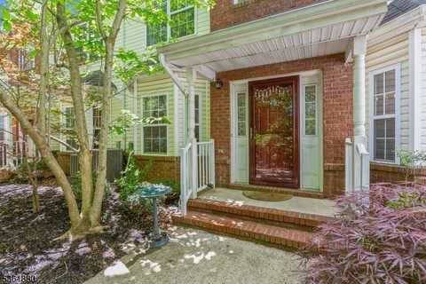 60 Forest Dr, Piscataway, NJ 08854
