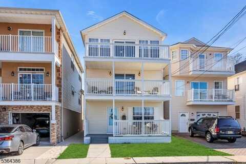 28 Bay Ave, Keansburg Boro, NJ 07734