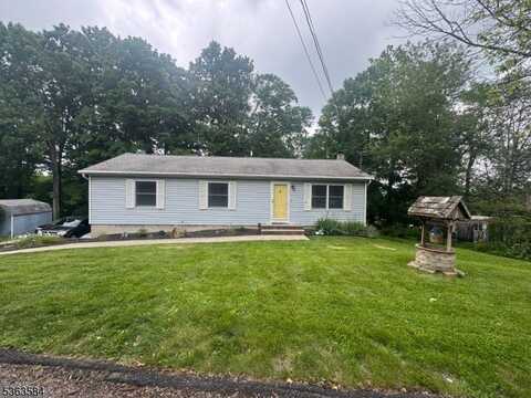 7 Paddock Ave, Vernon, NJ 07422
