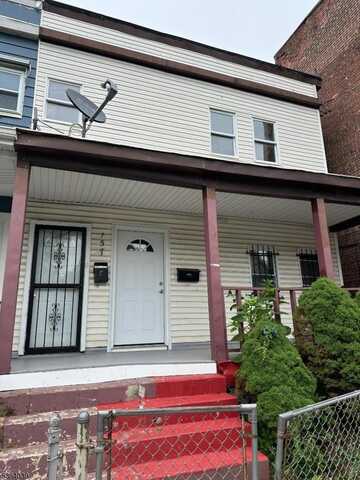 157 Pierson St, Orange, NJ 07050