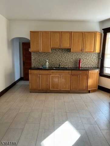 139 Fairview Ave, Prospect Park, NJ 07508