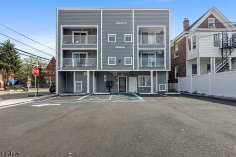 862 E Jersey St, Elizabeth, NJ 07201
