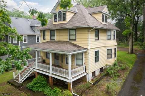 28 Mountain Ave, Summit, NJ 07901