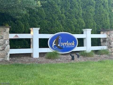870 Honeybrook Cir, Lopatcong Twp., NJ 08886