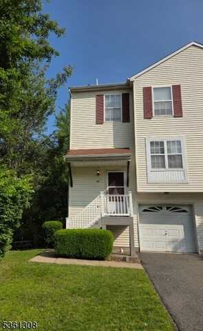 43 Railroad Ave, Netcong, NJ 07857