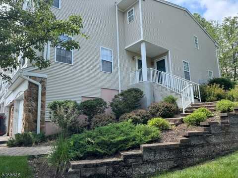 2 Dudley Ct, Brick, NJ 08812