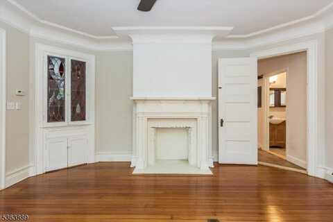 287 Claremont Ave, Montclair, NJ 07042