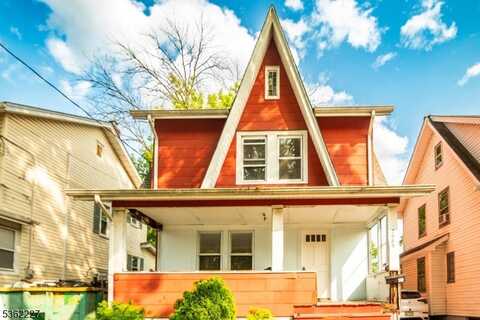 2085 Oliver St, Rahway, NJ 07065