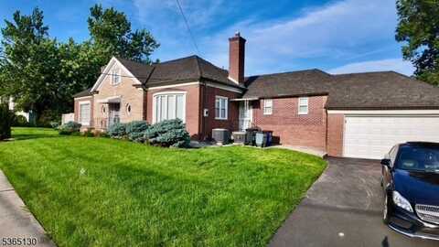 313- 321 E 39Th St, Paterson, NJ 07504