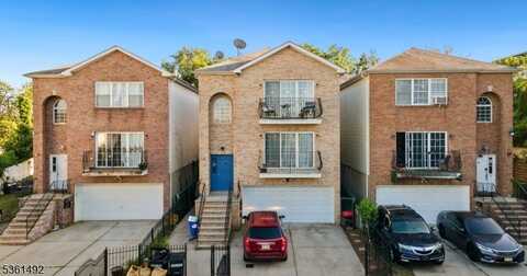 14 Seabury Ct, Newark, NJ 07104