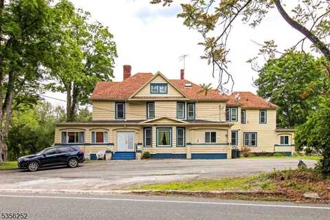 111 Decker Pond Rd, Kearny, NJ 07821
