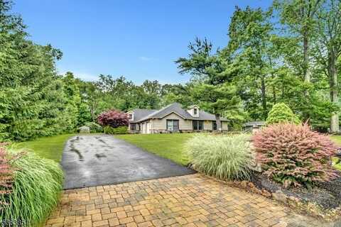 965 Severin Dr, Bridgewater, NJ 08807