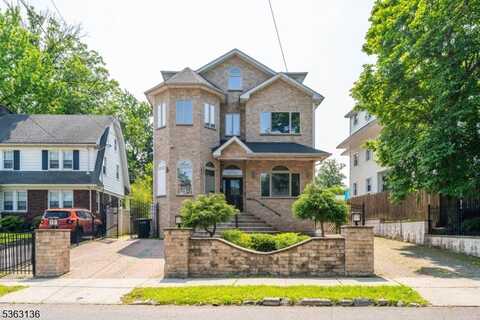 69 Summit Rd, Elizabeth, NJ 07208