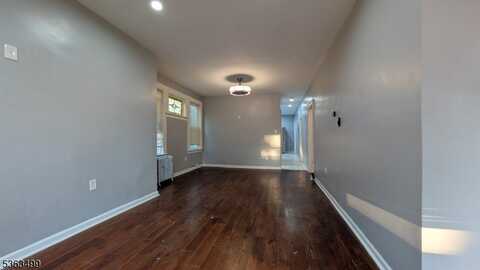 70 Vermont Ave, Newark, NJ 07106
