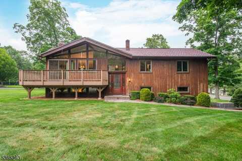 79 Gould Rd, West Milford, NJ 07435
