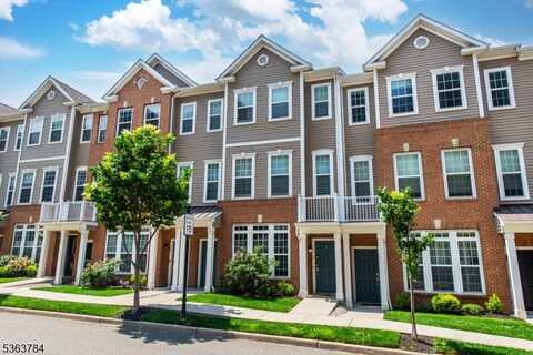 129 Eisenhower Ln, Wood Ridge, NJ 07075