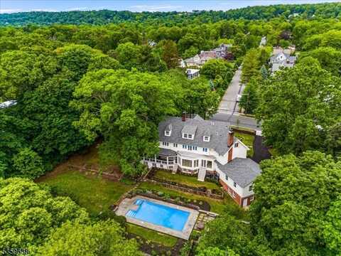 509 Park St, Montclair, NJ 07043