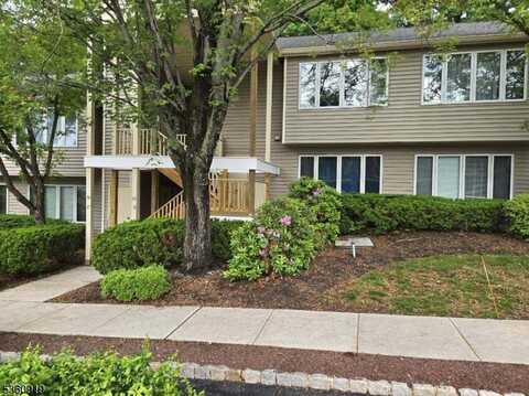 39 Augusta Drive, Clinton, NJ 08801