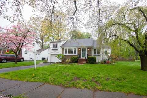 30 Chestnut Hill Pl, Glen Ridge, NJ 07028