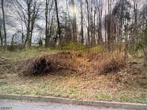 3 Commerce St, Vernon, NJ 07462